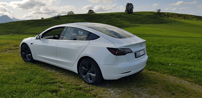 aeon-flux-back-allgaeu