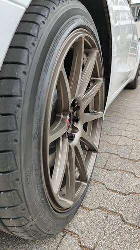 Tesla_Model3_lr_refresh_japanracing_jr11_bronze_detailansicht