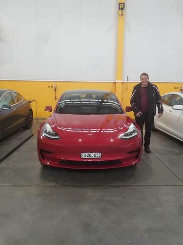 Tesla Abholung 3.jpg