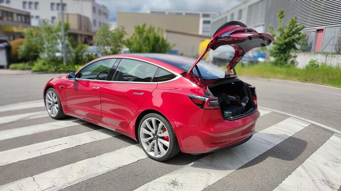 Tesla_Model3_nachrüstung_elektrische_heckklappe