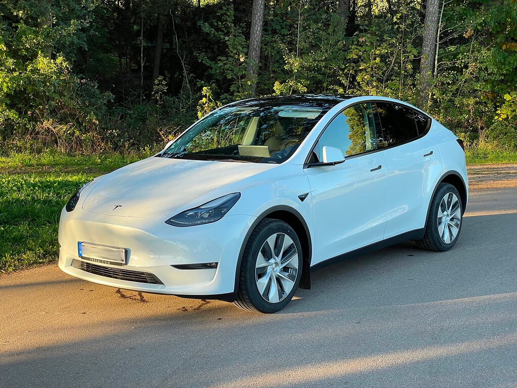 [Biete] Tesla Model Y LR w/sw 06/2022 11.000km 50.000€ - Fahrzeugmarkt ...