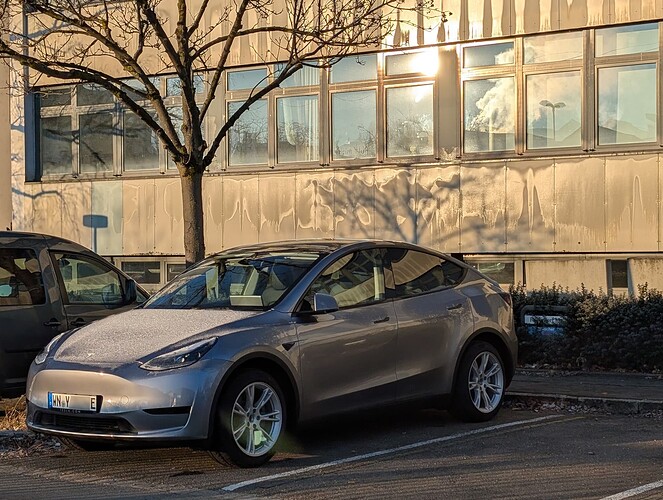 Tesla1