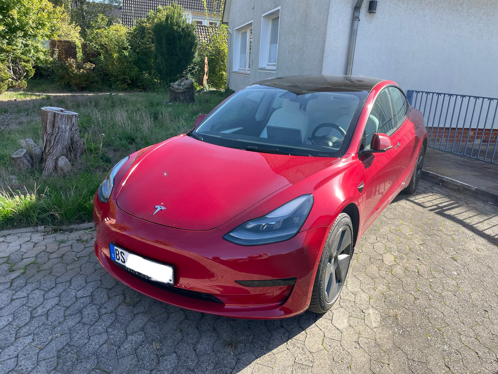 [Biete] Model 3 SR 09/21 8tkm (rot/weiß) 40.900€ - Fahrzeugmarkt - TFF ...