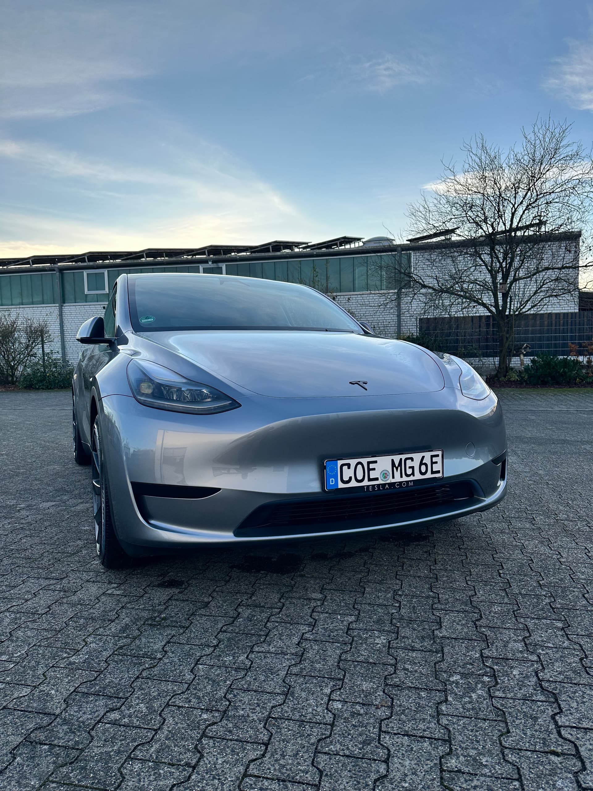 [Verkauft] Tesla Model Y Standard Range – HW4 & BYD-Akku – EZ 07/2024 ...