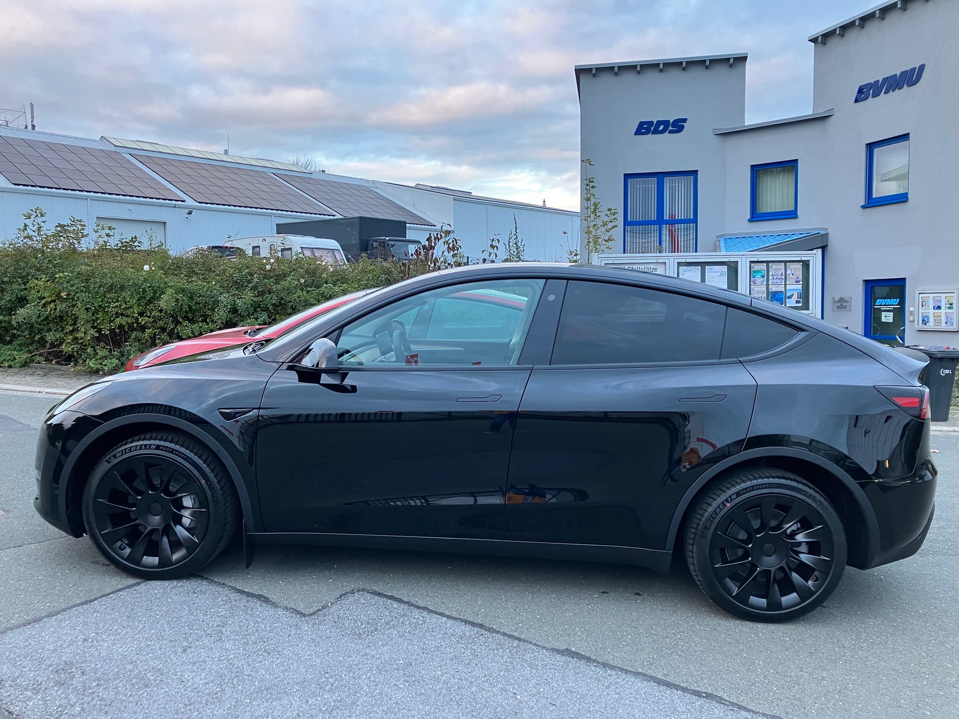 Tesla Model Y Auslieferung Q4 2022null