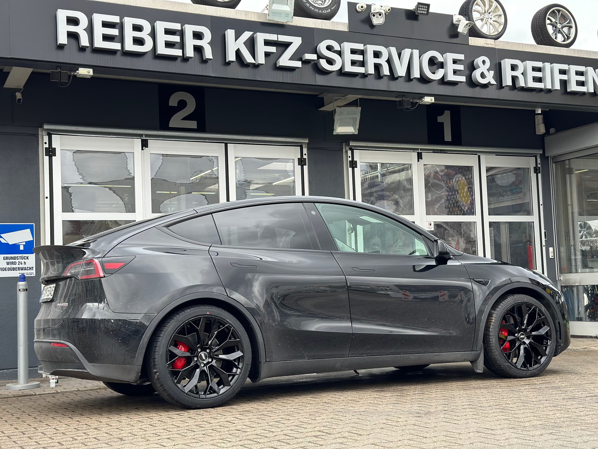 model-y-performance-felgen-thread-1052-von-reifenreber-de-tesla