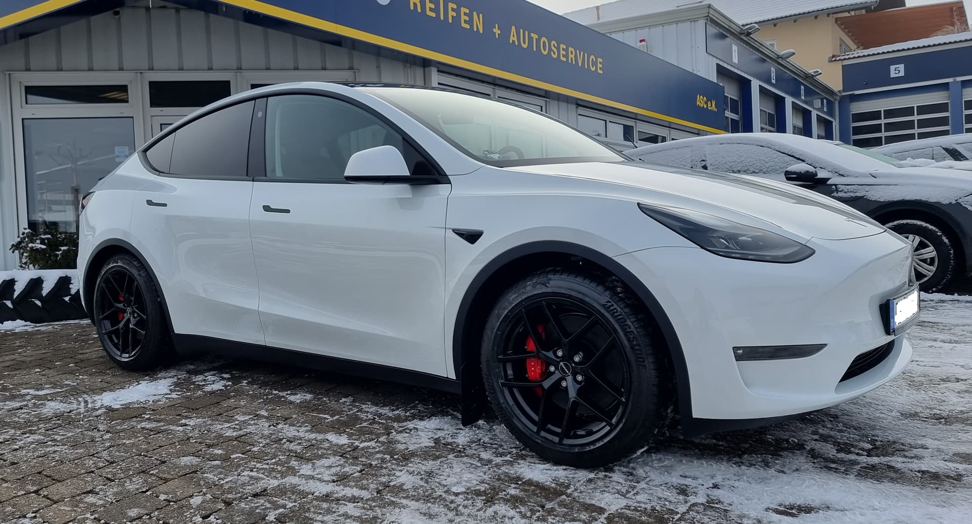 Tesla Model Y Winterreifen Komplettrder